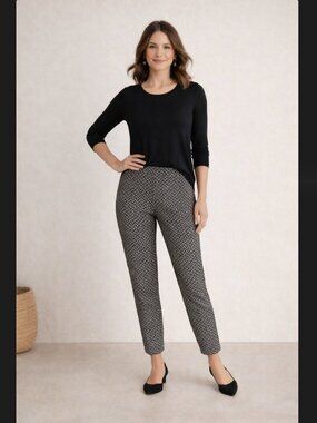 J Jill Wearever Forward Seam Slim Ankle Pant M Petite Geo Black White Pull On